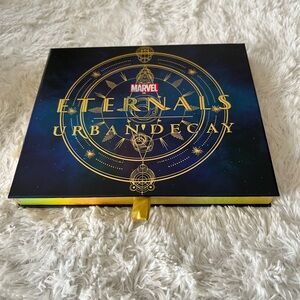 NWT Urban Decay Eternals Cosmic Eyeshadow Palette